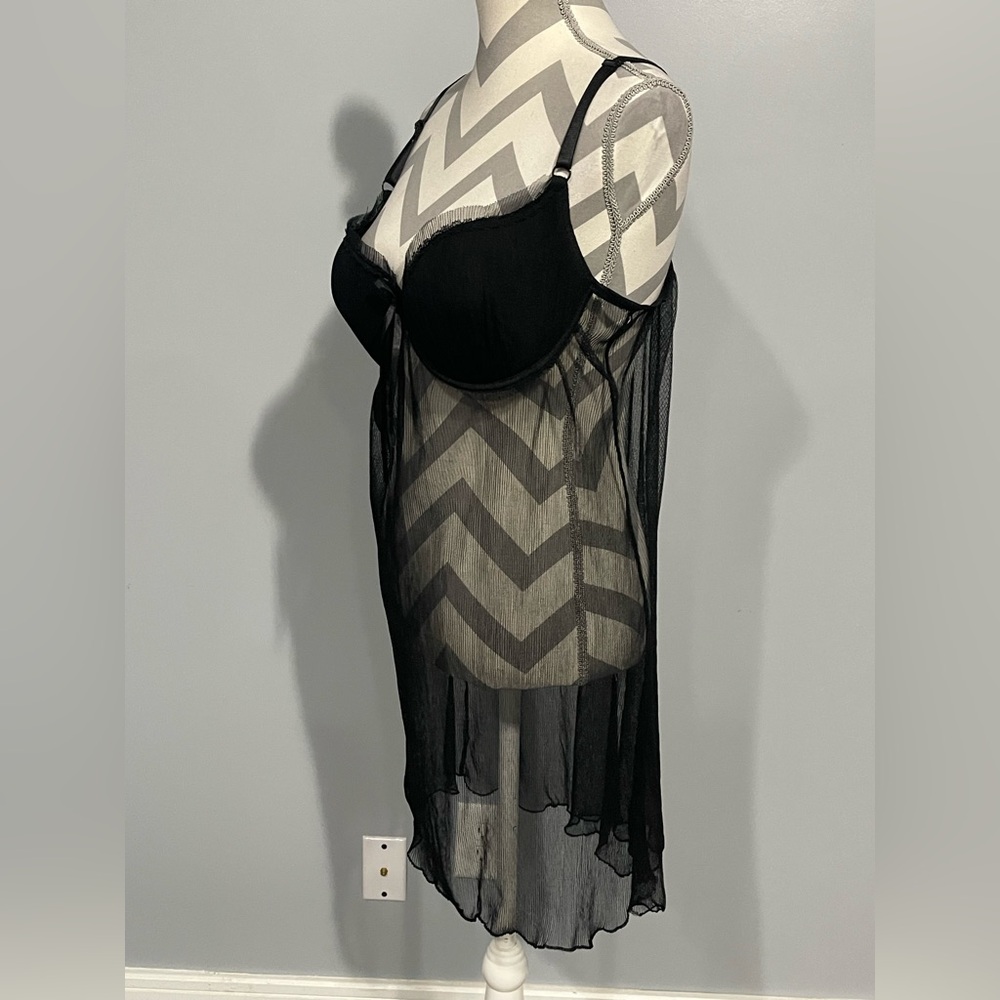 Elegant Black Sheer Chemise - Picture 4 of 9